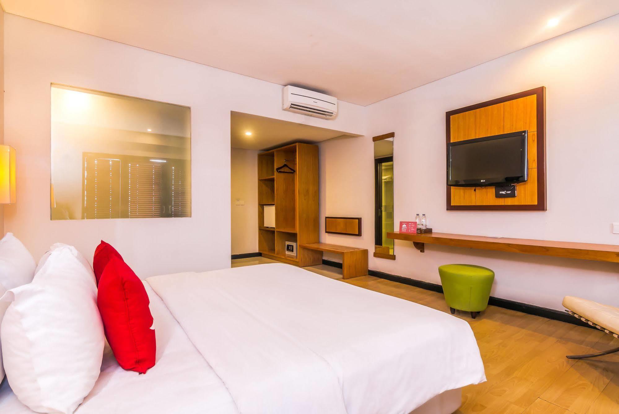 เซน รูม กูตา บีช ป๊อปปี้ เลน Hotel ภายนอก รูปภาพ