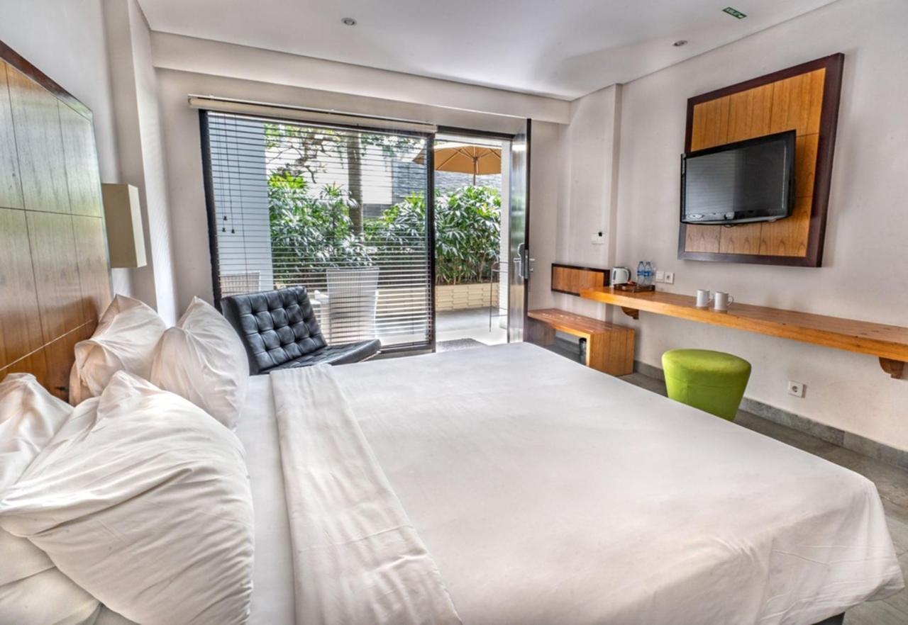 เซน รูม กูตา บีช ป๊อปปี้ เลน Hotel ภายนอก รูปภาพ